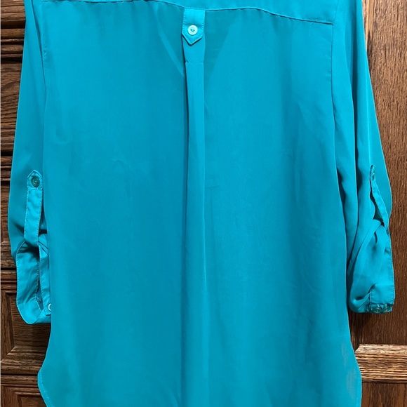 Rue 21 top, teal/greenish color, 3/4 quarter length sleeves - Picture 4 of 4